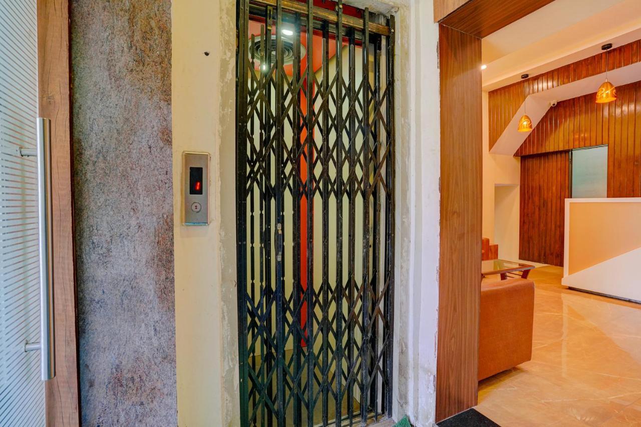 Fabexpress Colaba Grand Hotel Mumbai Exterior photo