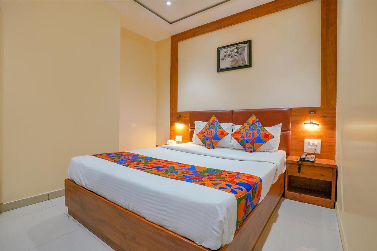 Fabexpress Colaba Grand Hotel Mumbai Exterior photo